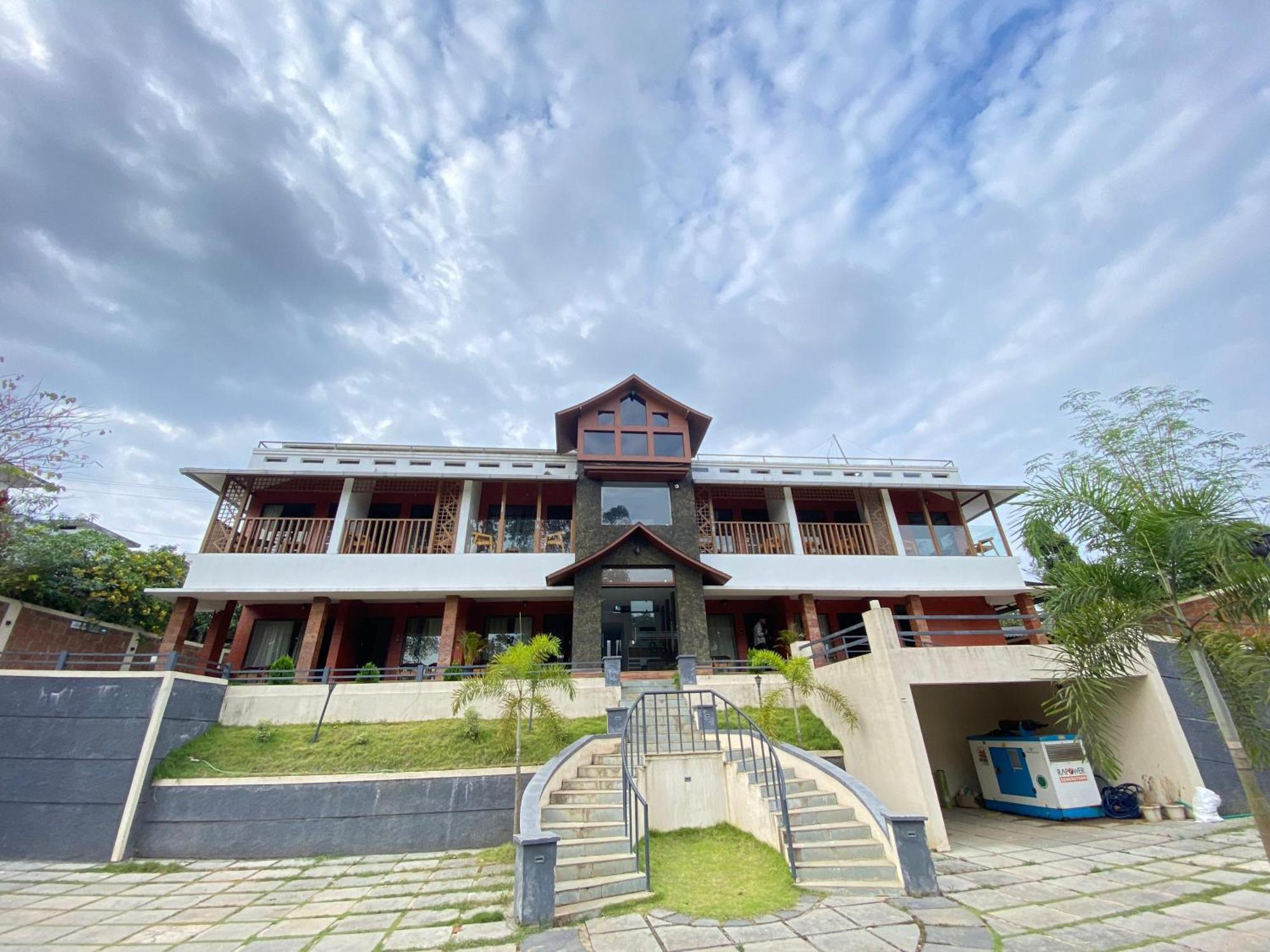 The Lavender Resort Waynad Vaduvanchal Exterior foto